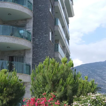 Graf Victor Hotel *